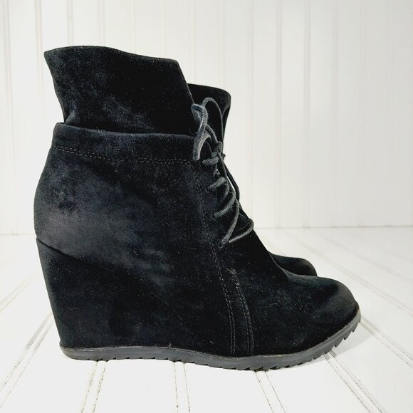 Gentle Souls by Kenneth Cole Black Suede Leather Lace Up Wedge Ankle Boots H552 - Picture 5 of 11